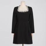 Dadizhimu Wind To Close The Waist Thin Dress 2025 New Temperament Square Collar Diamond Design Short Dress Woman
